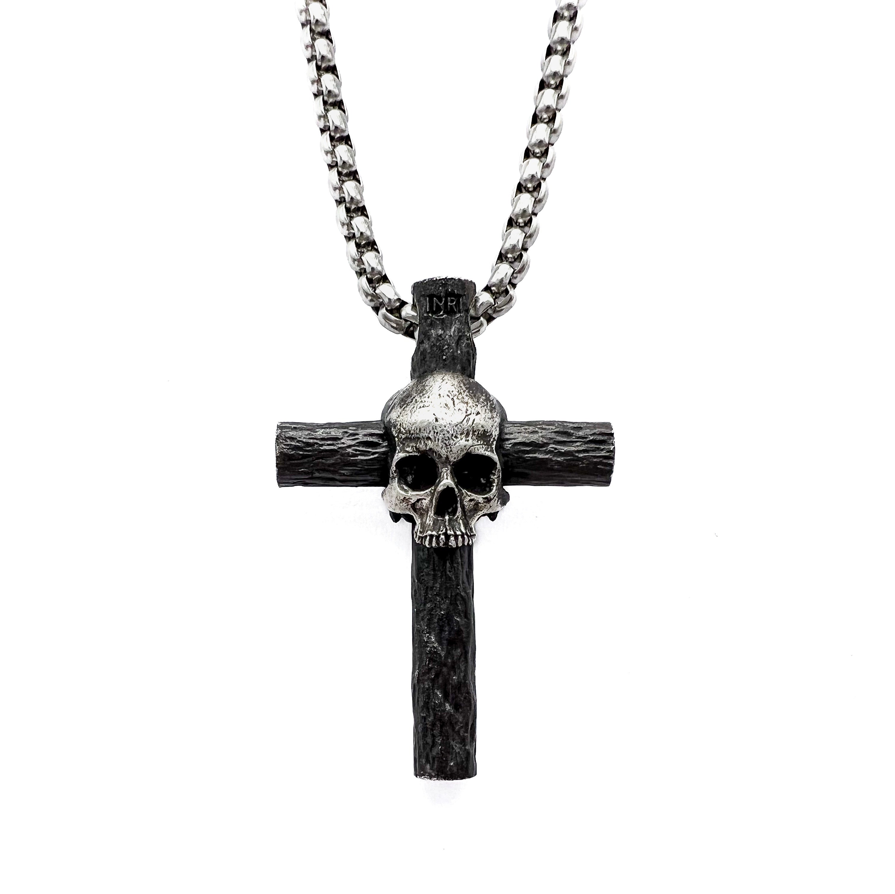 SKULL WOOKEN CROSS PENDANT